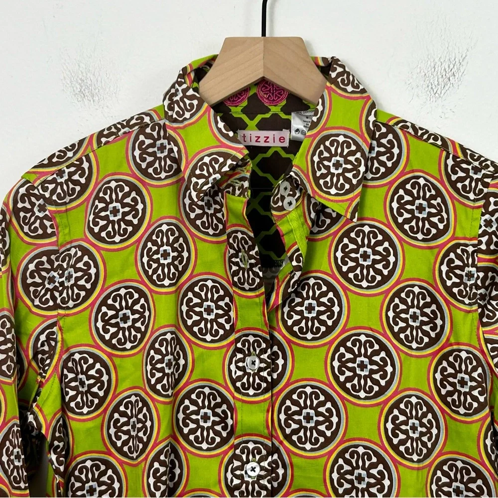 Tizzie Button Up All Over Medallion Print Shirt Womens Size S - Picture 3 of 9